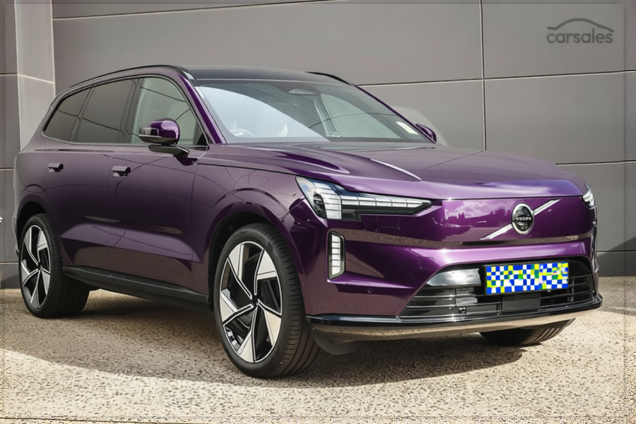 Volvo EX40 rendered in Midnight Purple gloss paint