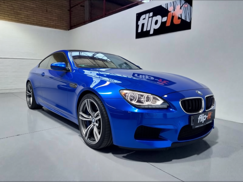 BMW 6 Series rendered in Royal Blue gloss wrap