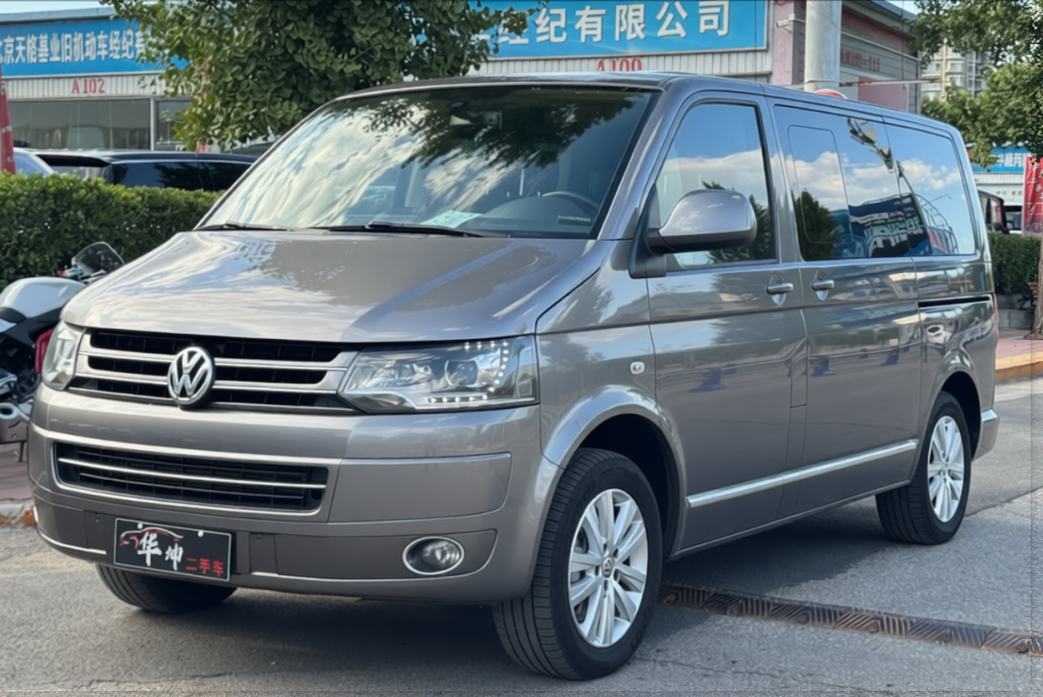 Volkswagen Multivan rendered in Nardo Grey gloss paint