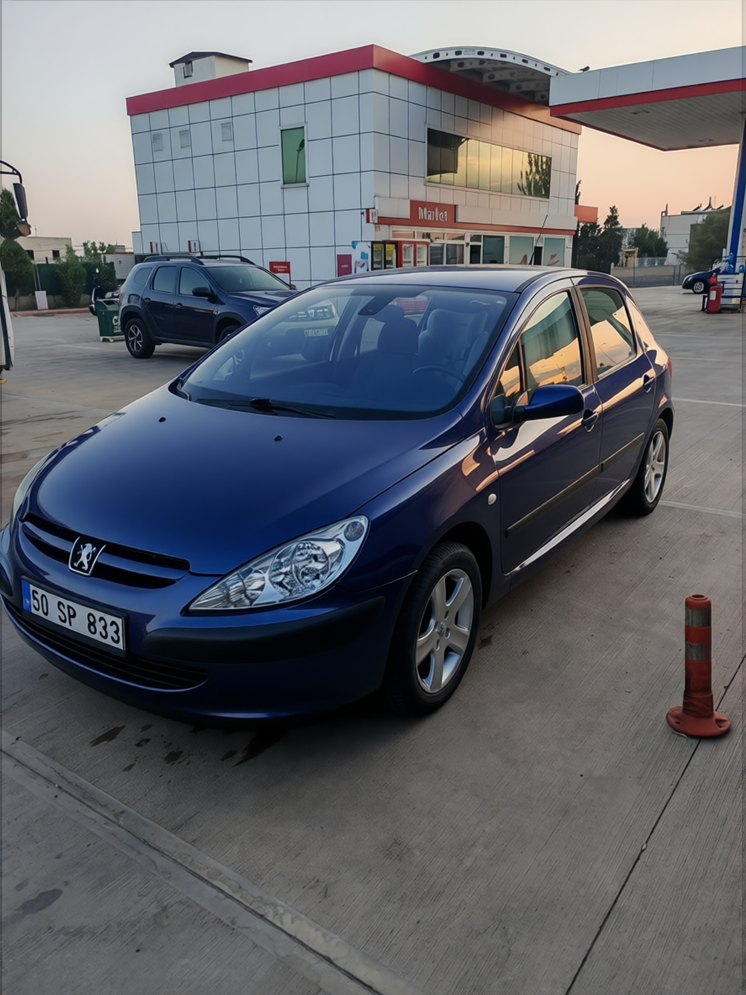 Peugeot 307 rendered in Deep Navy gloss paint