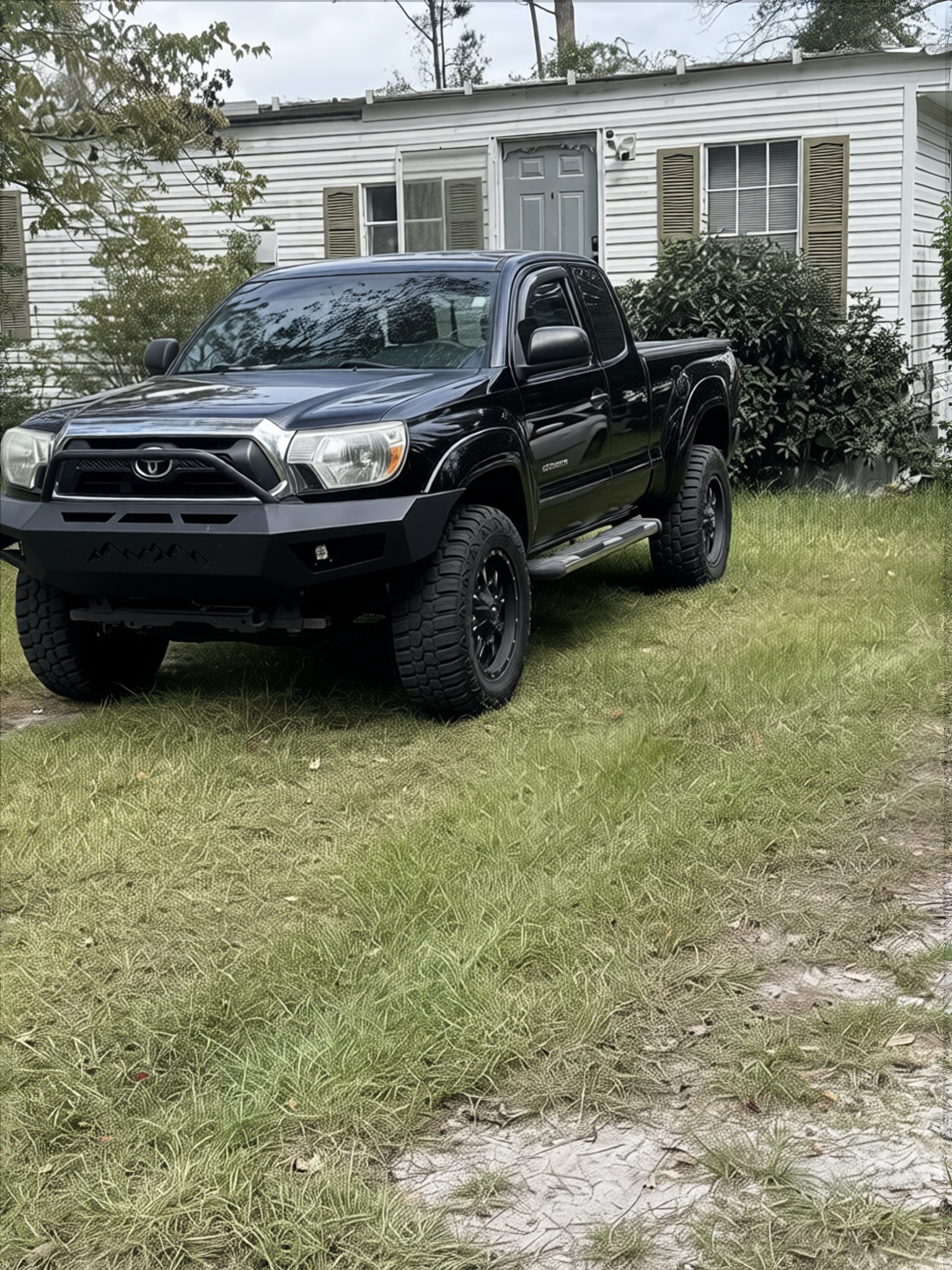 Toyota Tacoma en Black gloss paint