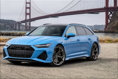Audi RS6 rendered in Gulf Blue gloss paint