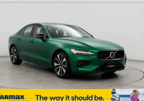 Volvo S60 rendered in Racing Green matte paint